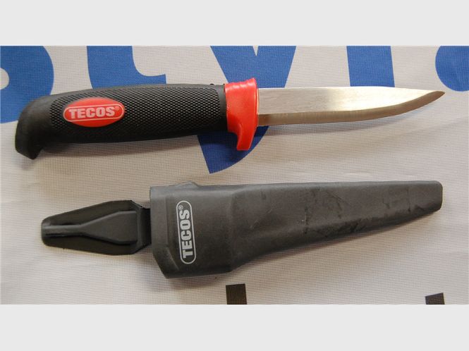 Hovedbilde Kniv med holder for belte Tecos rød