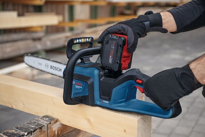 Hovedbilde Bosch Kjedesag GKE 18V-40 Solo