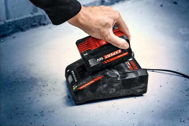 Hovedbilde Bosch startersett 18V 2x8Ah Expert Exal 18V-160